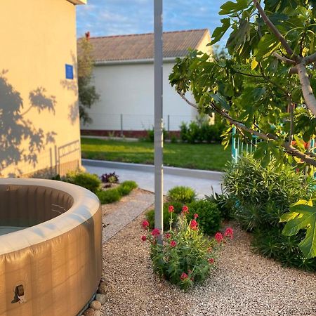 Seline Summer Home Exterior foto